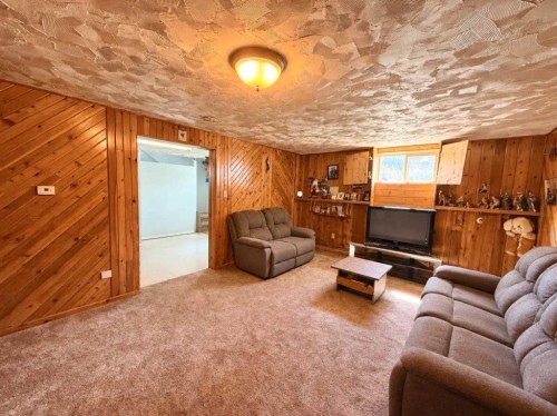 215 14 Street, Wainwright, AB - Indoor