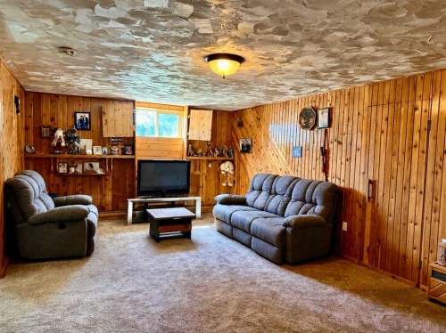 215 14 Street, Wainwright, AB - Indoor