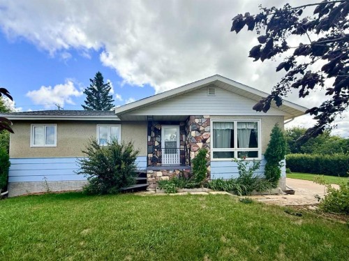 215 14 Street, Wainwright, AB - Outdoor