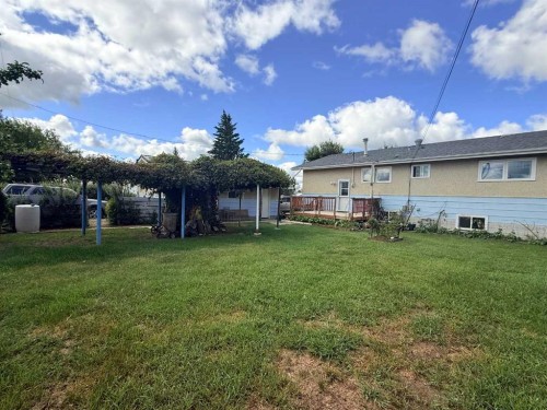 215 14 Street, Wainwright, AB - Outdoor