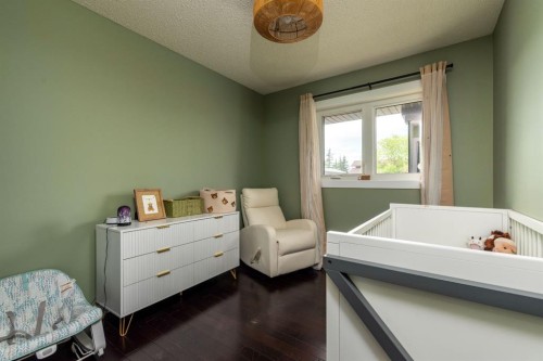5411 28 Street, Lloydminster, AB - Indoor Photo Showing Bedroom