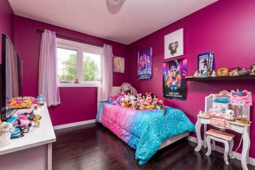 5411 28 Street, Lloydminster, AB - Indoor Photo Showing Bedroom