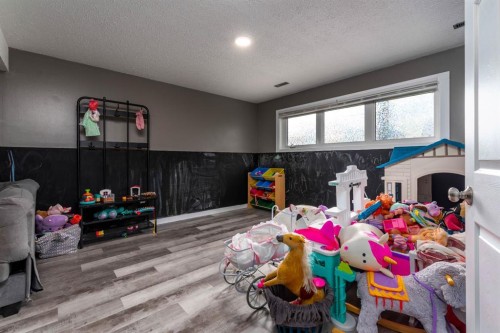 5411 28 Street, Lloydminster, AB - Indoor