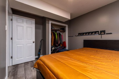 5411 28 Street, Lloydminster, AB - Indoor Photo Showing Bedroom