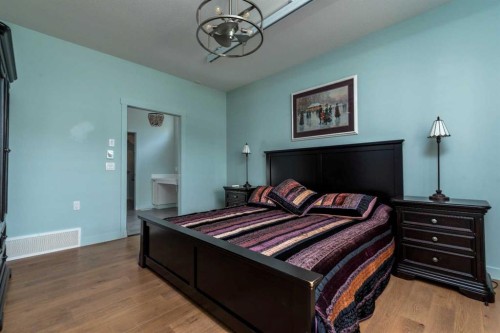 6113 20 Street Close, Lloydminster, AB - Indoor Photo Showing Bedroom