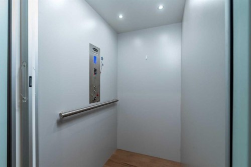 6113 20 Street Close, Lloydminster, AB - Indoor Photo Showing Other Room