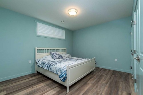 6113 20 Street Close, Lloydminster, AB - Indoor Photo Showing Bedroom