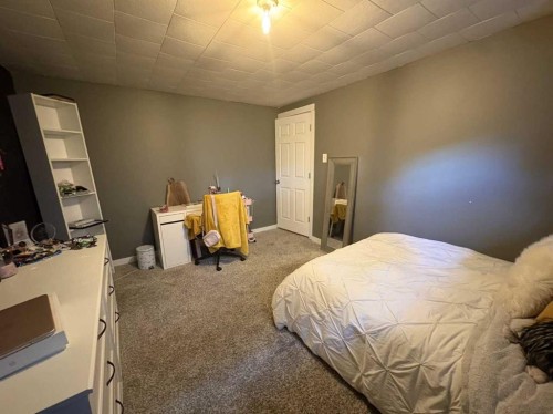 3410 51A Avenue, Lloydminster, AB - Indoor Photo Showing Bedroom
