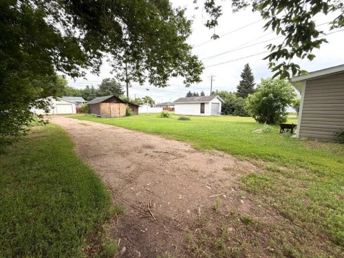 1236 1 Avenue, Wainwright, AB - Outdoor