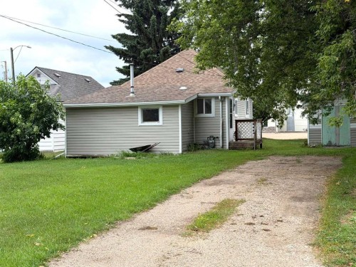 1236 1 Avenue, Wainwright, AB - Outdoor