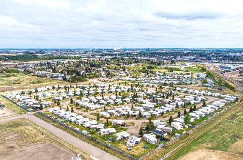 5308 57 Street , Lloydminster, AB T9V 2A3 3
