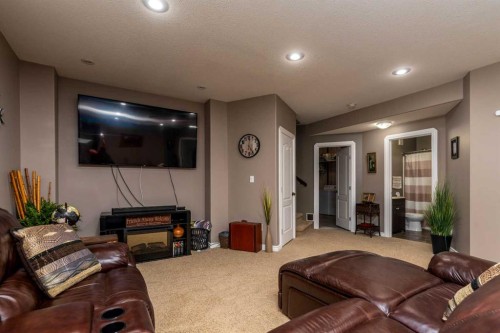 7213 40 Street, Lloydminster, AB - Indoor Photo Showing Other Room