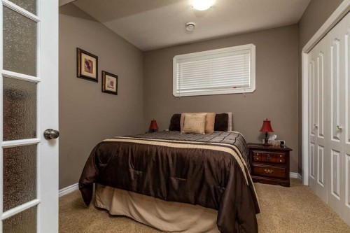 7213 40 Street, Lloydminster, AB - Indoor Photo Showing Bedroom