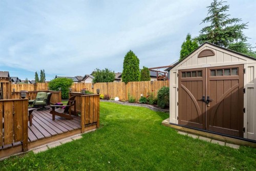 7213 40 Street, Lloydminster, AB - Outdoor