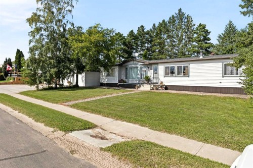 5024 49 Avenue, Kitscoty, AB - Outdoor