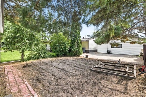 5024 49 Avenue, Kitscoty, AB - Outdoor