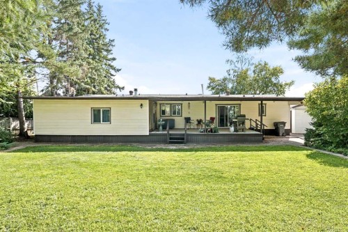 5024 49 Avenue, Kitscoty, AB - Outdoor With Deck Patio Veranda
