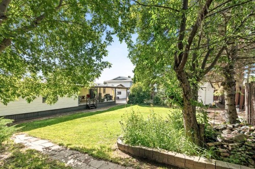 5024 49 Avenue, Kitscoty, AB - Outdoor