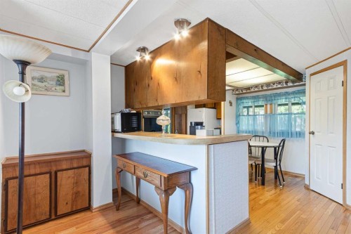 5024 49 Avenue, Kitscoty, AB - Indoor Photo Showing Kitchen