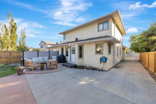 4005 60Th Avenue, Lloydminster, AB - Outdoor