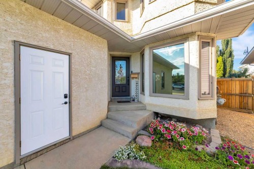 4005 60Th Avenue, Lloydminster, AB - Outdoor