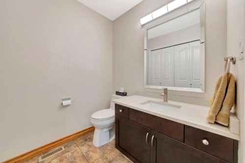4005 60Th Avenue, Lloydminster, AB - Indoor Photo Showing Bathroom