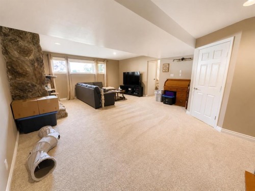 5509 45 Street, Provost, AB - Indoor