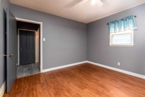 5101 55 Street, Lloydminster, AB - Indoor Photo Showing Other Room