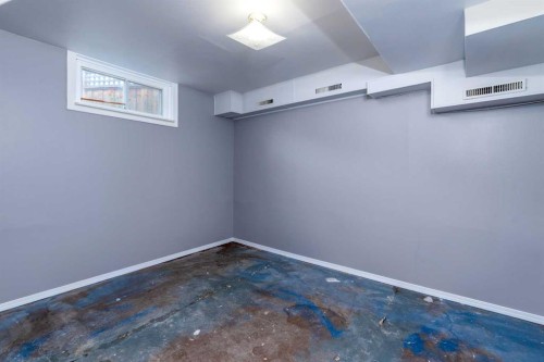 5101 55 Street, Lloydminster, AB - Indoor Photo Showing Other Room