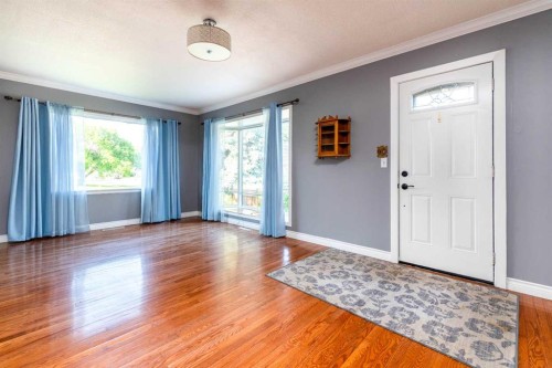5101 55 Street, Lloydminster, AB - Indoor