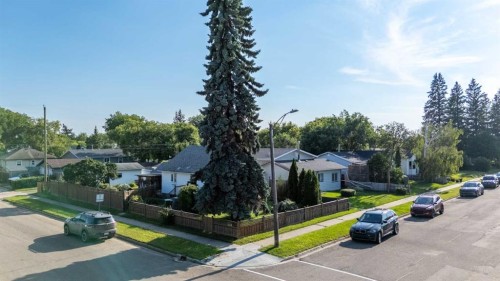 5101 55 Street, Lloydminster, AB - Outdoor