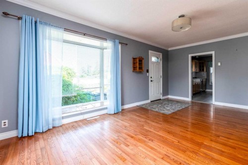 5101 55 Street, Lloydminster, AB - Indoor Photo Showing Other Room