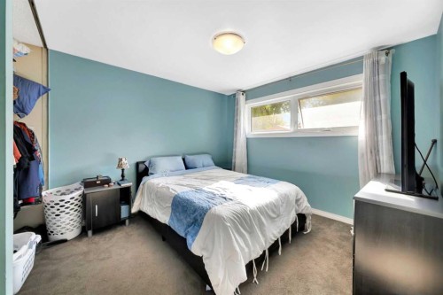 3208 54 Avenue, Lloydminster, AB - Indoor Photo Showing Bedroom