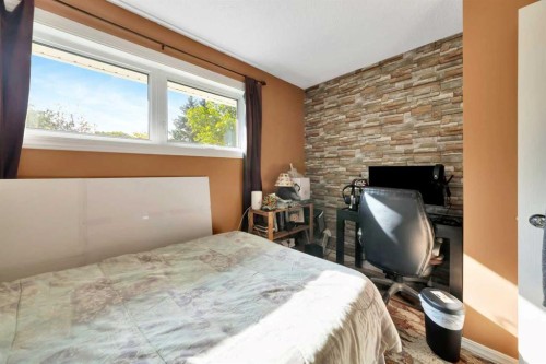 3208 54 Avenue, Lloydminster, AB - Indoor Photo Showing Bedroom