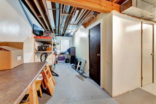 3208 54 Avenue, Lloydminster, AB - Indoor