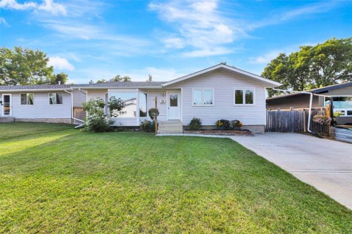 3208 54 Avenue, Lloydminster, AB - Outdoor