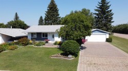 1046 17 Avenue  Wainwright, AB T9W 1K2