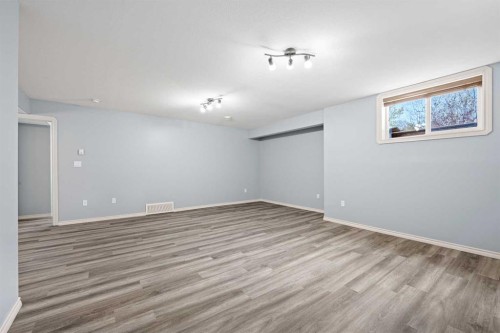 4014 74 Avenue, Lloydminster, AB 