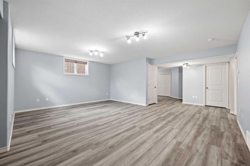 4014 74 Avenue, Lloydminster, AB 