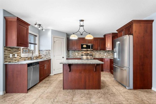 4014 74 Avenue, Lloydminster, AB 