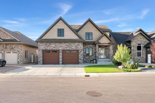 6205 17 Street Close, Lloydminster, AB 