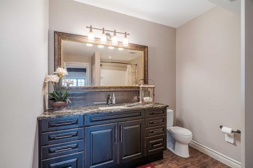6205 17 Street Close, Lloydminster, AB 