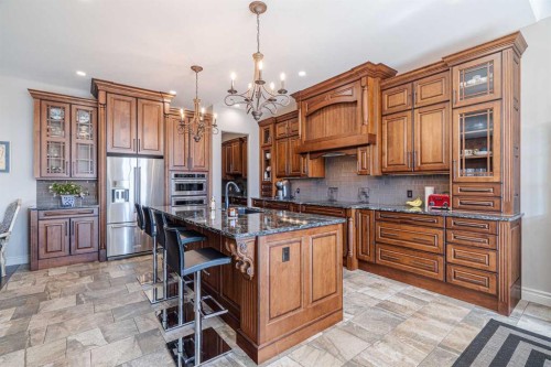 6205 17 Street Close, Lloydminster, AB 