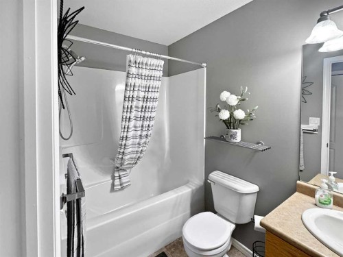 3102 65 Avenue, Lloydminster, AB 