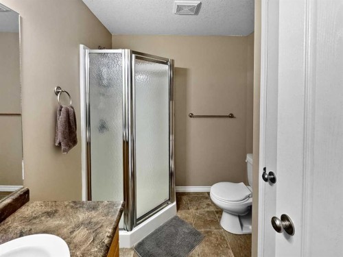 3102 65 Avenue, Lloydminster, AB 