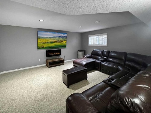 3102 65 Avenue, Lloydminster, AB 