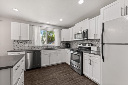 3910 57 Avenue, Lloydminster, AB 
