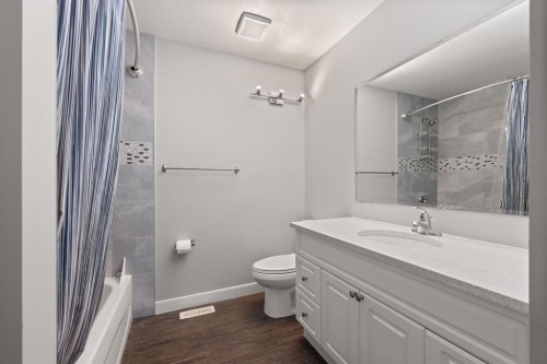 3910 57 Avenue, Lloydminster, AB 