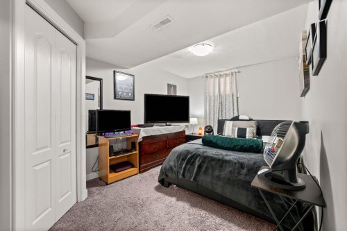 3910 57 Avenue, Lloydminster, AB 