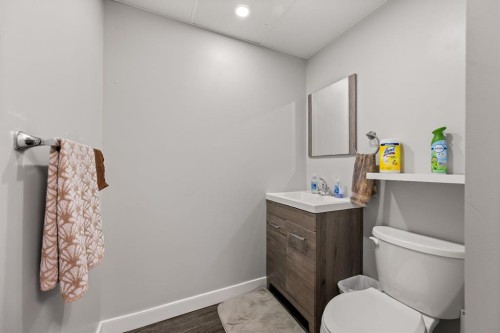 3910 57 Avenue, Lloydminster, AB 